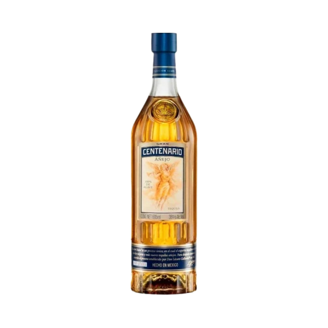 Botella de Gran Centenario Añejo 695 ml