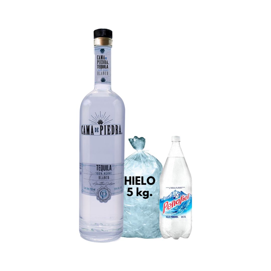 Tequila Cama de Piedra Blanco 750 ml en combo con agua mineral de 2 litros y una bolsa de hielo de 5 kilos